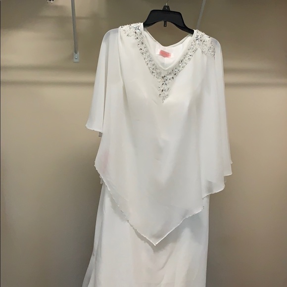 jjsHouse Dresses & Skirts - Formal women dress size 10 jjsHouse Dresses & Skirts - Formal women dress size 10